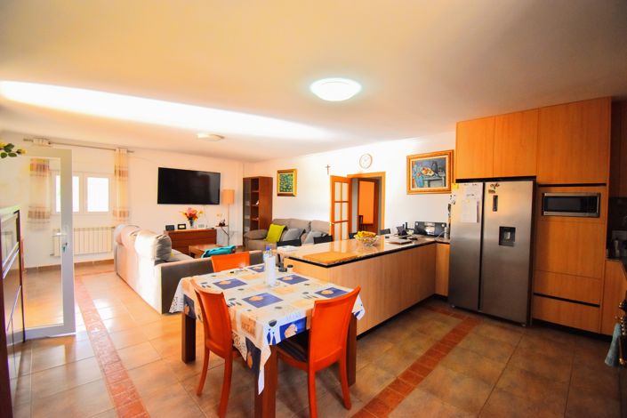 Image No.4-4 Bed Villa for sale