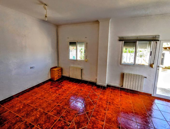 Image No.10-3 Bed Villa for sale