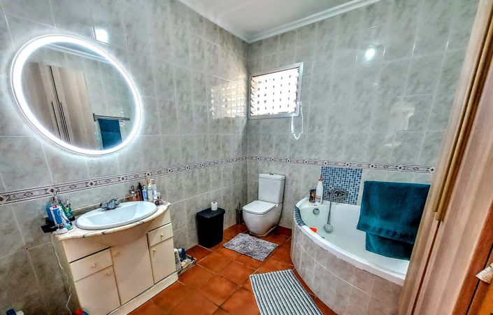 Image No.14-3 Bed Villa for sale