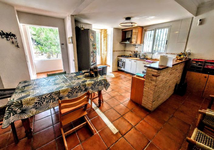 Image No.5-3 Bed Villa for sale