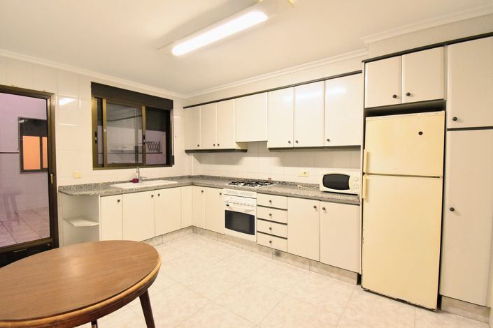 Image No.3-5 Bed Townhouse for sale