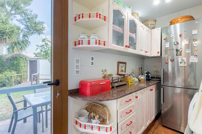 Image No.10-6 Bed Villa for sale