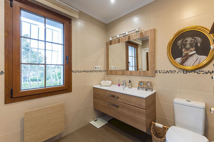 Image No.20-6 Bed Villa for sale