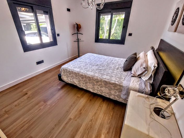 Image No.20-4 Bed Villa for sale