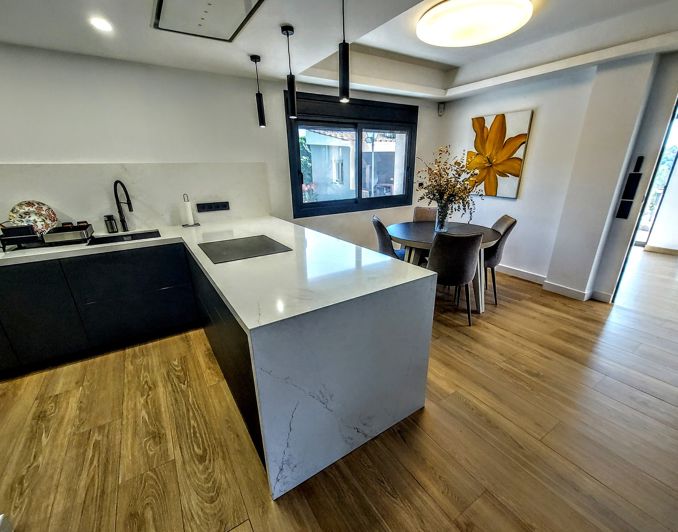 Image No.8-4 Bed Villa for sale