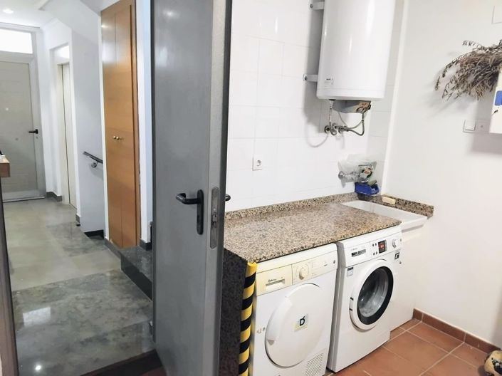 Image No.8-4 Bed Villa for sale