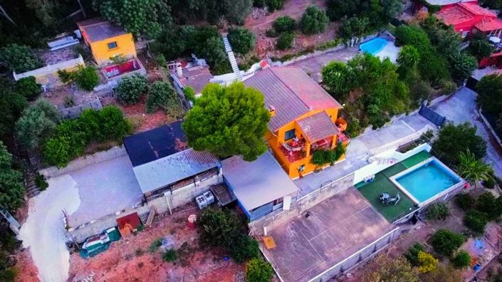 Image No.1-4 Bed Villa for sale