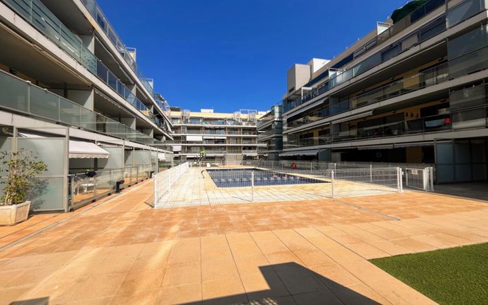 Image No.2-2 Bed Property for sale