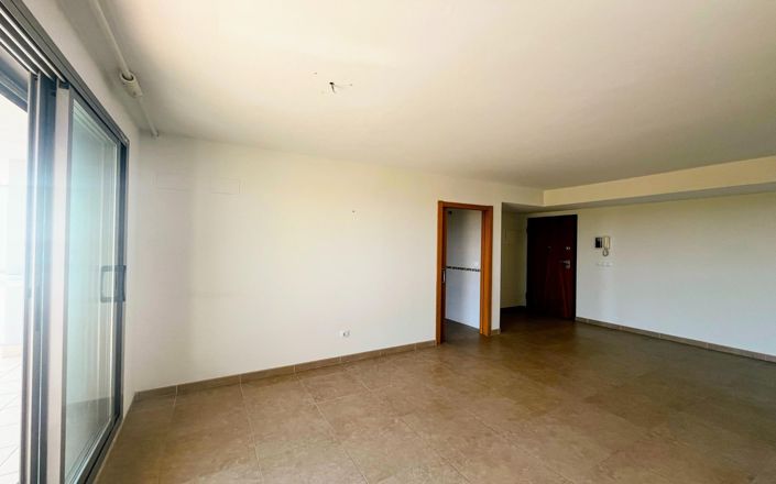 Image No.3-2 Bed Property for sale