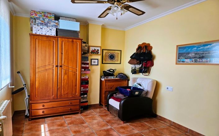 Image No.18-4 Bed Villa for sale