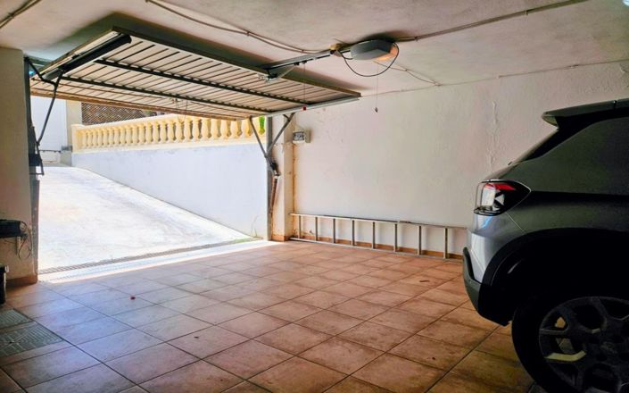 Image No.36-4 Bed Villa for sale