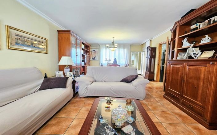 Image No.8-4 Bed Villa for sale