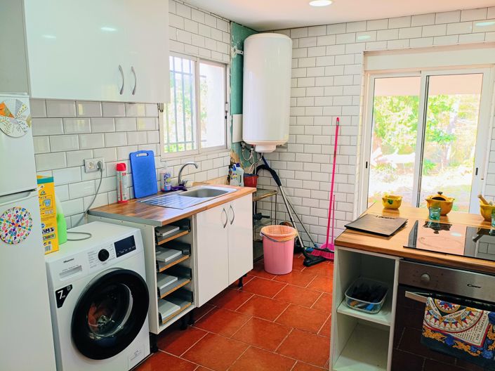 Image No.6-6 Bed Villa for sale