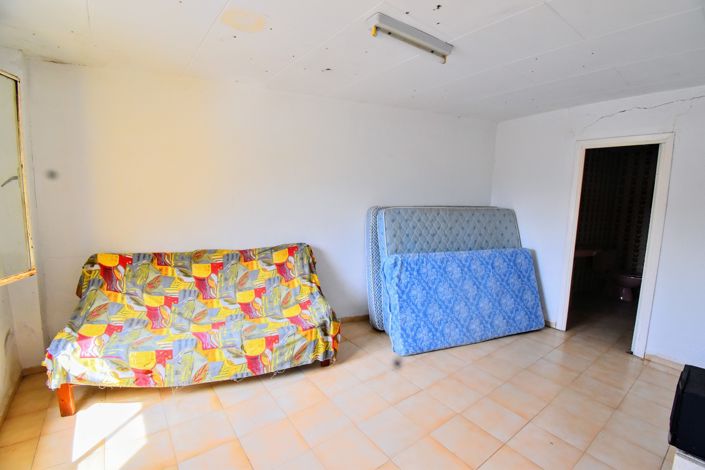 Image No.29-17 Bed Villa for sale