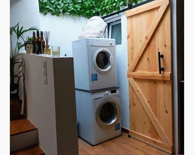 Image No.12-1 Bed Townhouse for sale