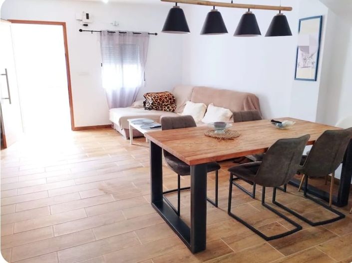 Image No.5-1 Bed Townhouse for sale