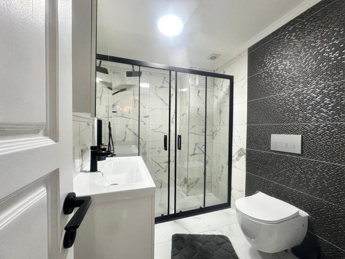 Image No.10-3 Bed Apartment for sale