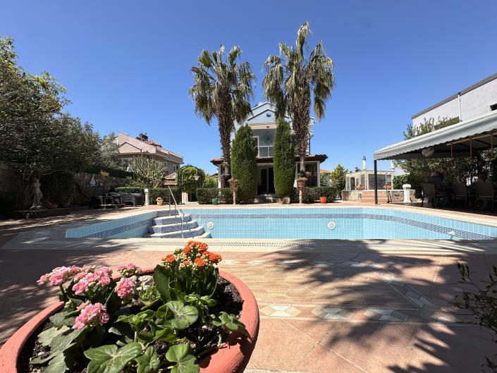 Image No.12-4 Bed Villa for sale