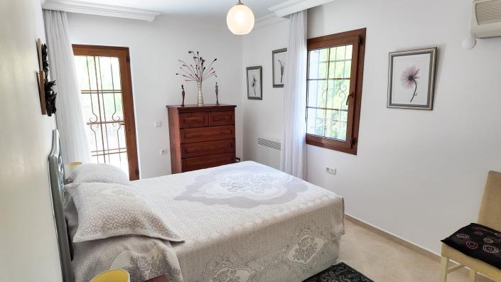 Image No.6-3 Bed Villa for sale