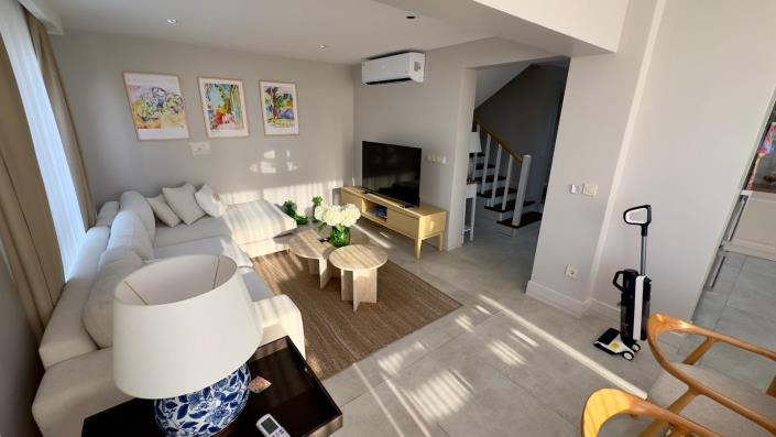 Image No.9-3 Bed Villa for sale