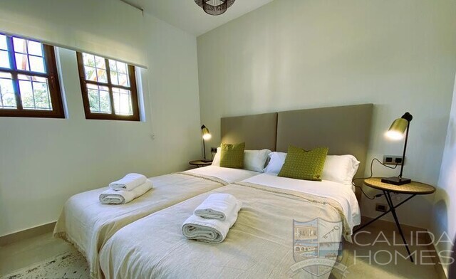 Image No.15-3 Bed Villa for sale