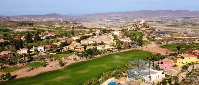 Image No.17-3 Bed Villa for sale