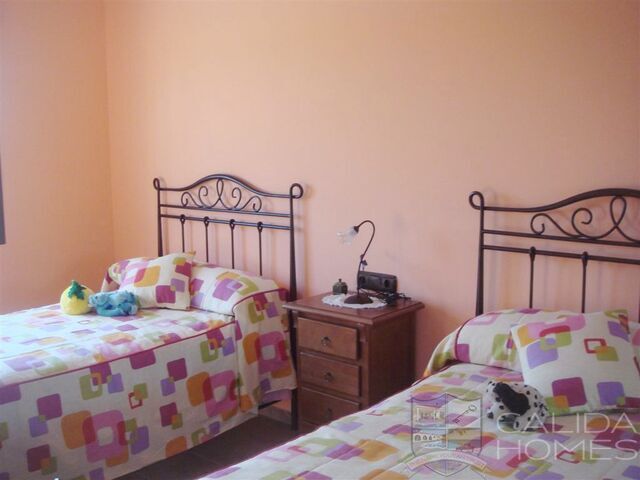 Image No.16-5 Bed Villa for sale