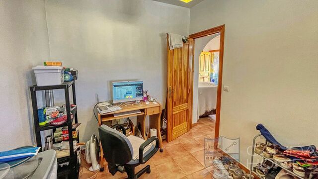 Image No.17-3 Bed Villa for sale