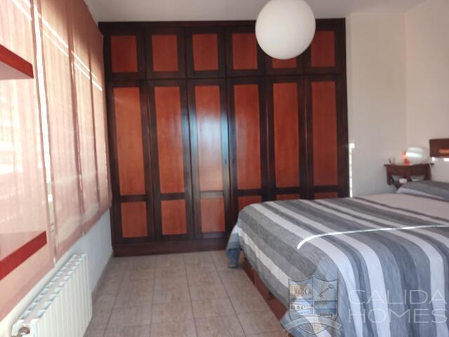 Image No.18-4 Bed Villa for sale