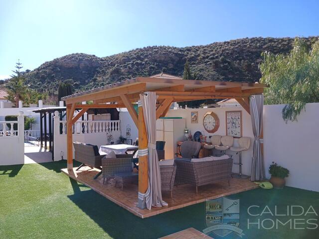 Image No.8-4 Bed Villa for sale