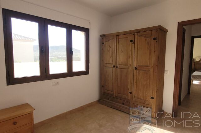 Image No.12-3 Bed Villa for sale