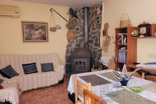 Image No.12-4 Bed Villa for sale