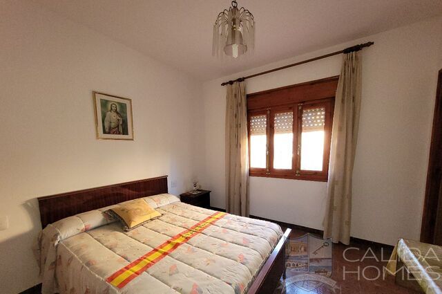 Image No.19-4 Bed Villa for sale