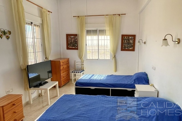 Image No.17-3 Bed Villa for sale