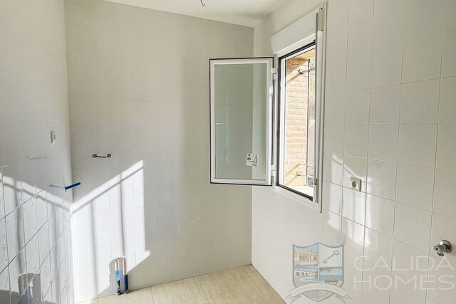 Image No.11-4 Bed Villa for sale