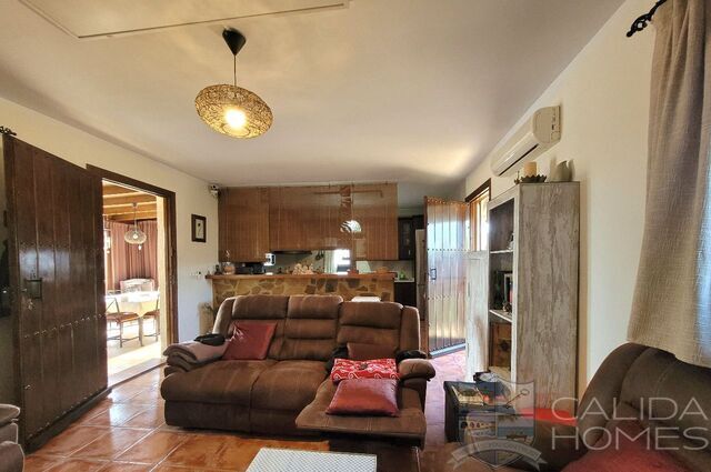 Image No.14-3 Bed Villa for sale