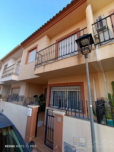 Image No.1-5 Bed Townhouse for sale