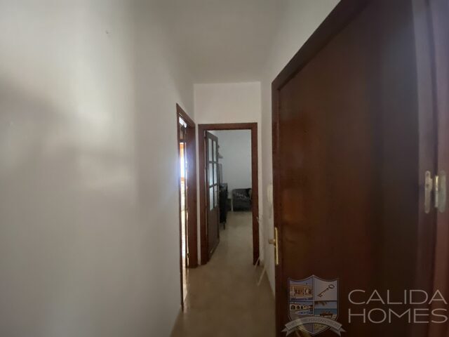 Image No.12-2 Bed Townhouse for sale