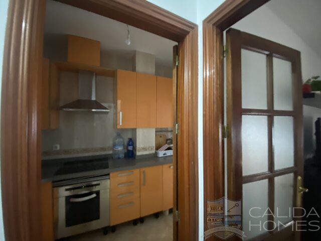 Image No.13-2 Bed Townhouse for sale