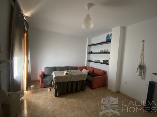 Image No.16-2 Bed Townhouse for sale