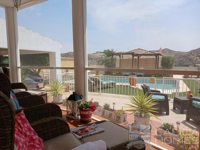 Image No.14-3 Bed Villa for sale