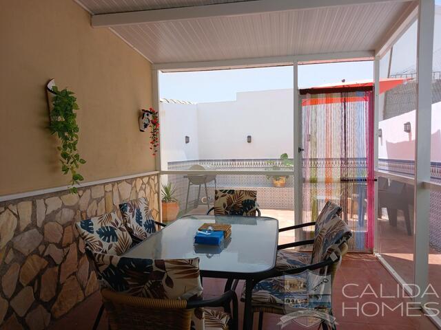 Image No.20-3 Bed Villa for sale