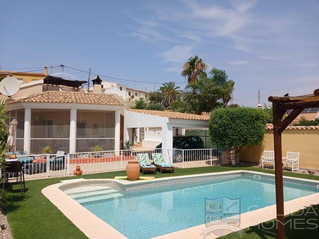 Image No.4-3 Bed Villa for sale