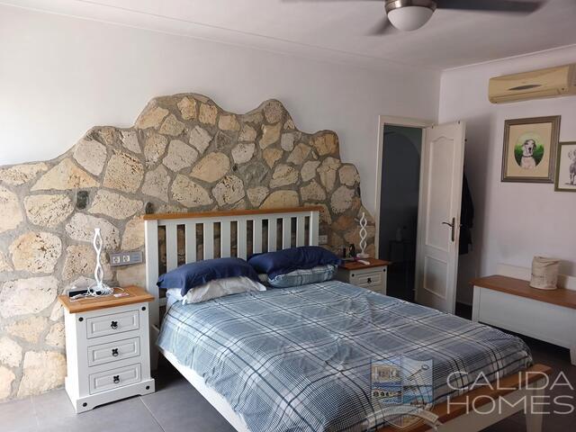 Image No.16-3 Bed Villa for sale