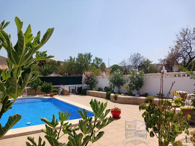 Image No.4-3 Bed Villa for sale