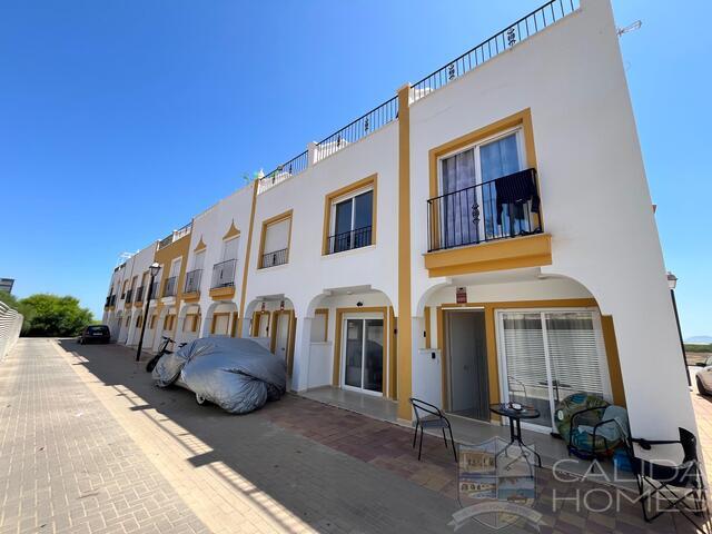 Image No.1-3 Bed Townhouse for sale
