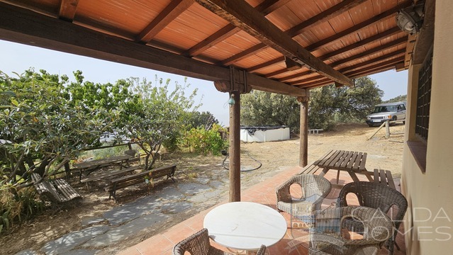 Image No.18-2 Bed House for sale