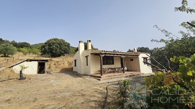 Image No.2-2 Bed House for sale