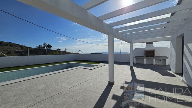 Image No.19-3 Bed Property for sale