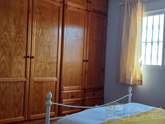 Image No.17-3 Bed Villa for sale